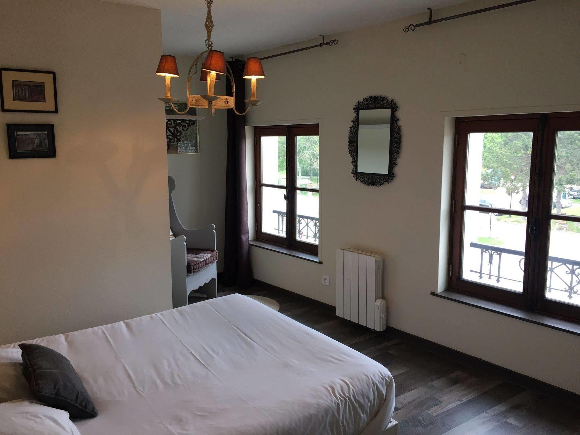 Appartements Du Clos Vorin Honfleur Eksteriør billede
